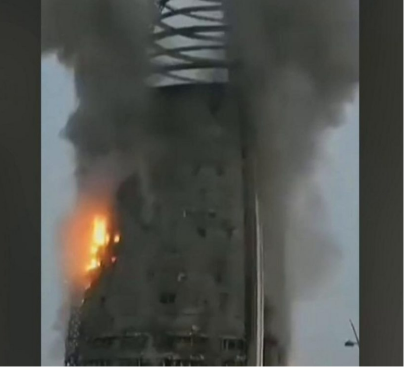 Sudan conflict: Landmark skyscraper in Khartoum engulfed in flames