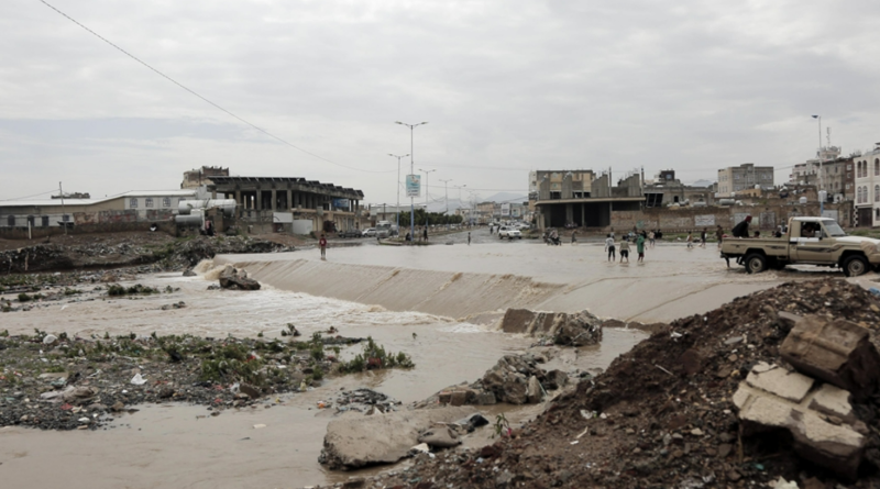 Yemen floods displace over 12,000 families in Marib