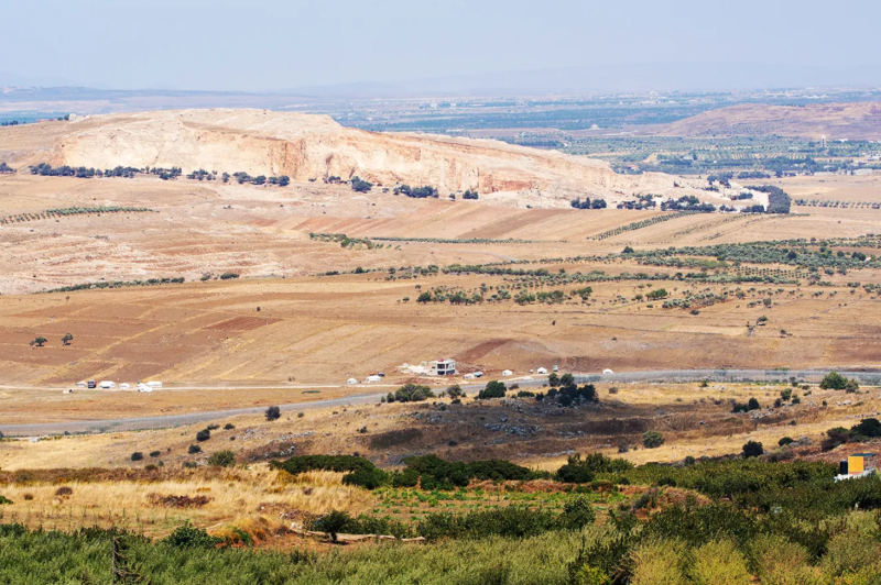 What is the Golan Heights and what does it mean to Israel and Syria?