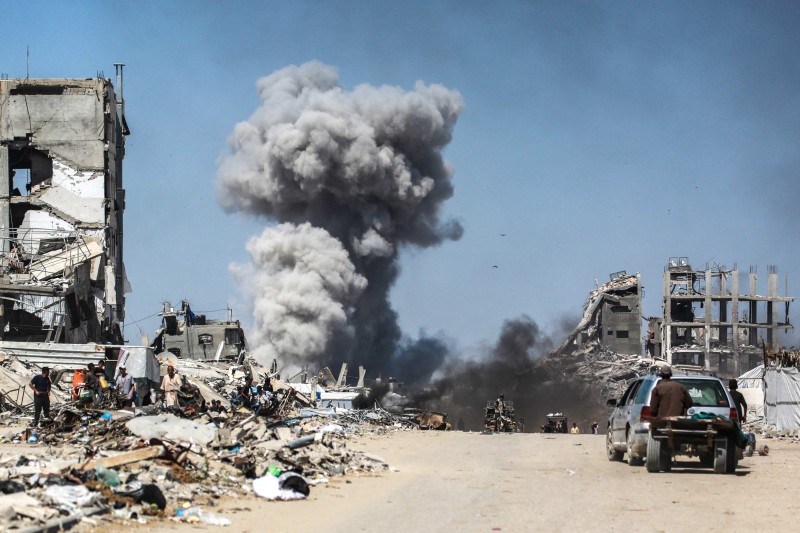 Israeli strikes kill 30 in Gaza, including rescue service official and local journalist