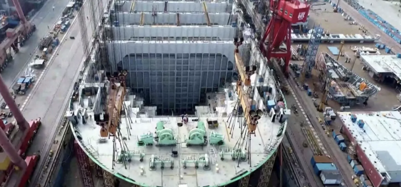 الصين تعلق "رسوم الموانئ الخاصة" على السفن الأميركية