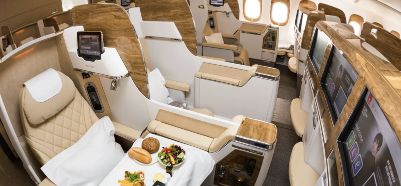 طيران الإمارات تطلق المرحلة التالية من برنامج تحديث الأسطول