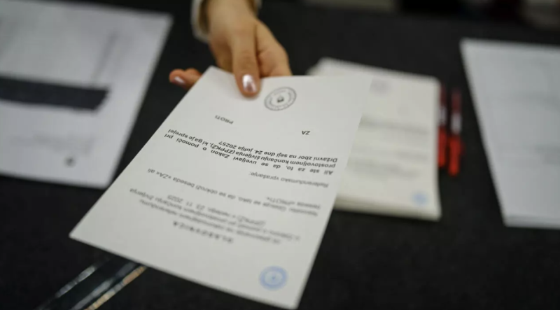 Slovenia holds crunch vote on contested assisted dying law