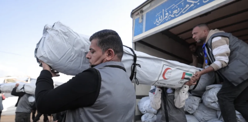 عملية الفارس الشهم (3) تتدخل سريعا لإنقاذ النازحين من البرد