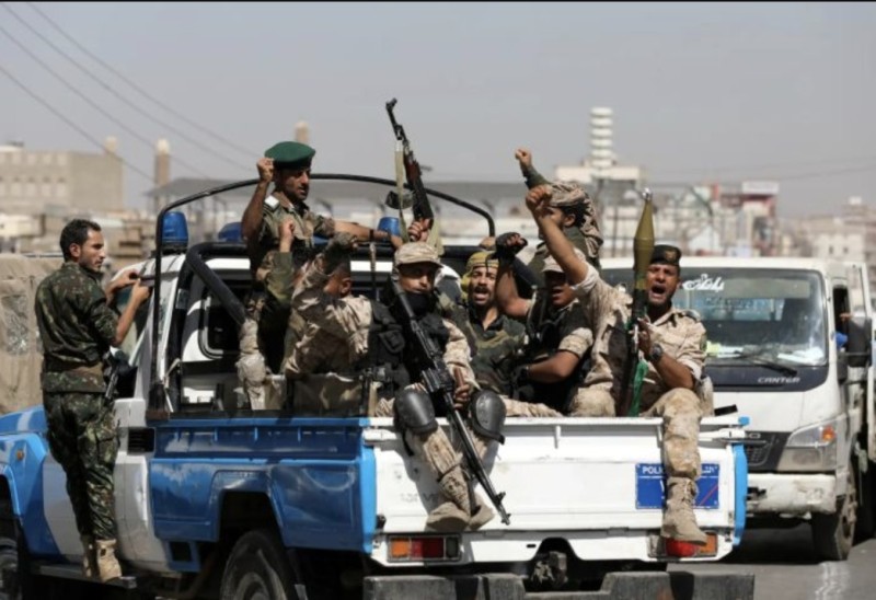 WFP: Houthis Still Holding Nearly 40 Staff Members in Yemen