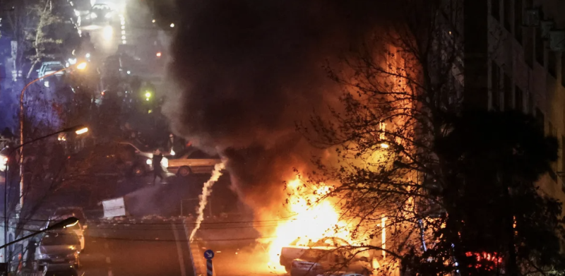 كندا تعلن مقتل أحد مواطنيها على يد "السلطات الإيرانية"