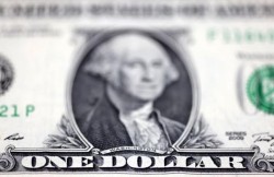 Dollar gains on yen on bets of US growth, inflation