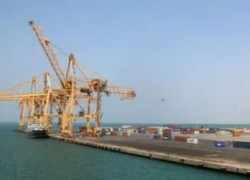 الجيش الإسرائيلي يصدر تحذيرا بإخلاء 3 موانئ في اليمن