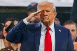 Trump warns Iran of 'unprecedented force' if it attacks US positions