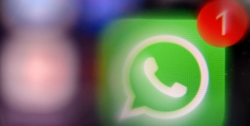 إيران تدعو لحذف "واتساب" بزعم "التجسس" لصالح إسرائيل