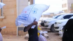 برنامج الغذاء العالمي يستأنف توزيع المساعدات في المناطق الخاضعة لسيطرة الحوثيين بعد توقف دام 3 أشهر