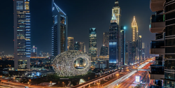 الإمارات.. ريادة عالمية في توظيف الذكاء الاصطناعي بالسياحة