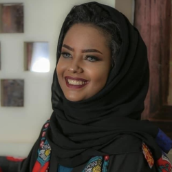 Yemeni Model Intisar al-Hammadi Released After Five Years in Houthi Detention