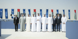 وضع حجر الأساس لأول وأكبر مشروع طاقة متجددة من نوعه بالعالم