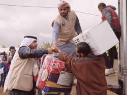 Yemen : Winter Clothing Campaign Launched in Taiz, Hodeidah with UAE Support