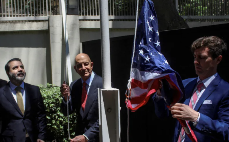 Dermer to meet with Syrian FM, US envoy for Syria in Paris today