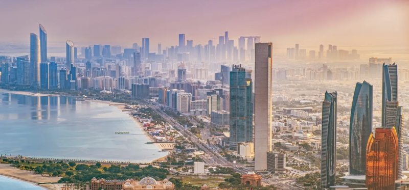 جاذبية لا تُقاوم.. الإمارات وجهة الشركات العملاقة