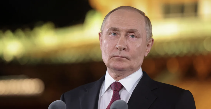 بوتين يؤكد استعداده للقاء زيلينسكي في موسكو