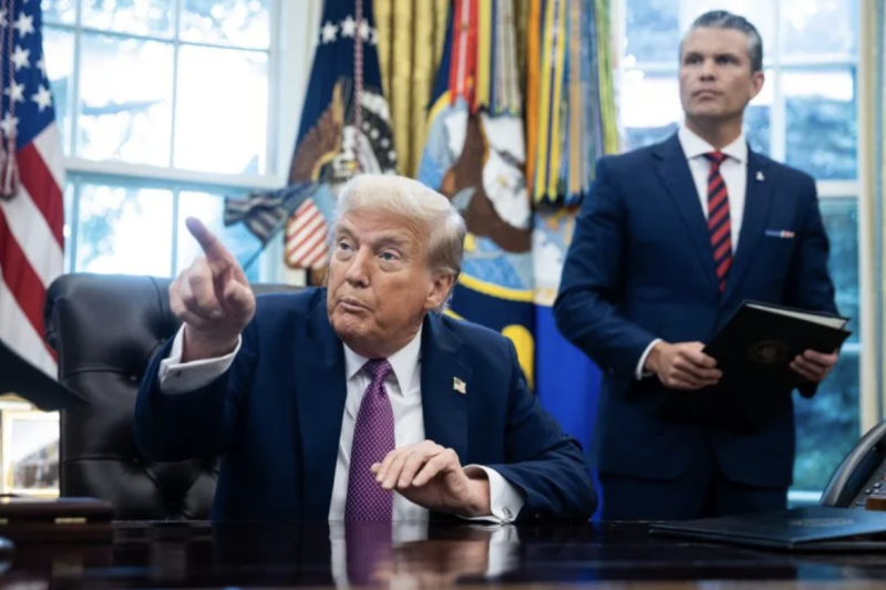 ترامب بالزي العسكري "يهدد شيكاغو": لهذا سميتها وزارة الحرب