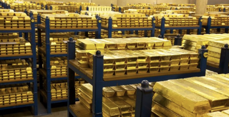 Spot gold price surpasses $4,000 per ounce for first time ever