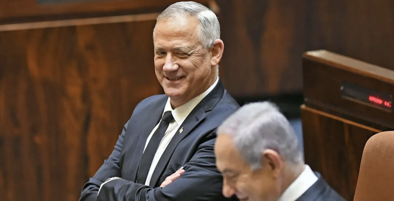 غانتس: طلب نتنياهو للعفو زائف تماما