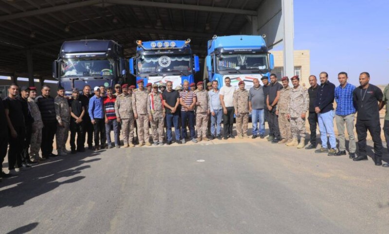 وصول قافلة المساعدات الأردنية المكونة من 13 شاحنة إلى اليمن