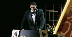 هزم صلاح وأوسيمين.. حكيمي أفضل لاعب في إفريقيا 2025