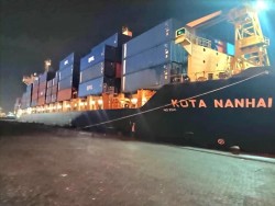Yemen : Vessel “Kota Nanhai” Departs Al-Mualla Container Terminal