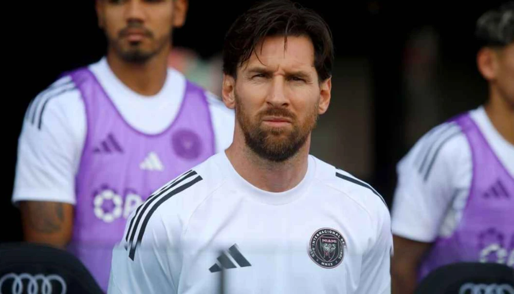 Lionel Messi out of Argentina squad for World Cup qualifiers