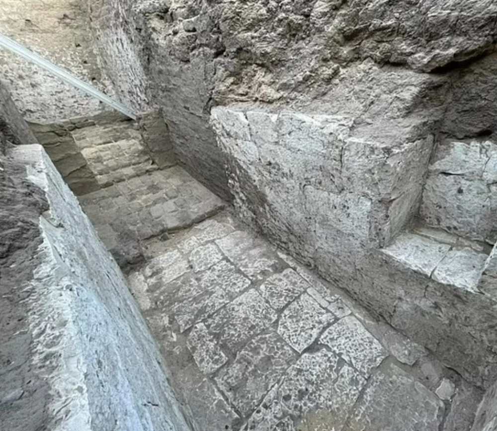 Royal tomb of mysterious pharaoh is discovered in Egypt after 3,700 years