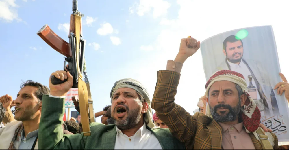 بينهم كبير خبراء الصواريخ.. واشنطن تقضي على قيادات حوثية