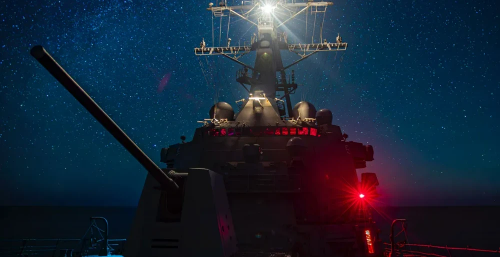 بسبب الحوثيين.. 75% من السفن الأميركية تتجنب البحر الأحمر