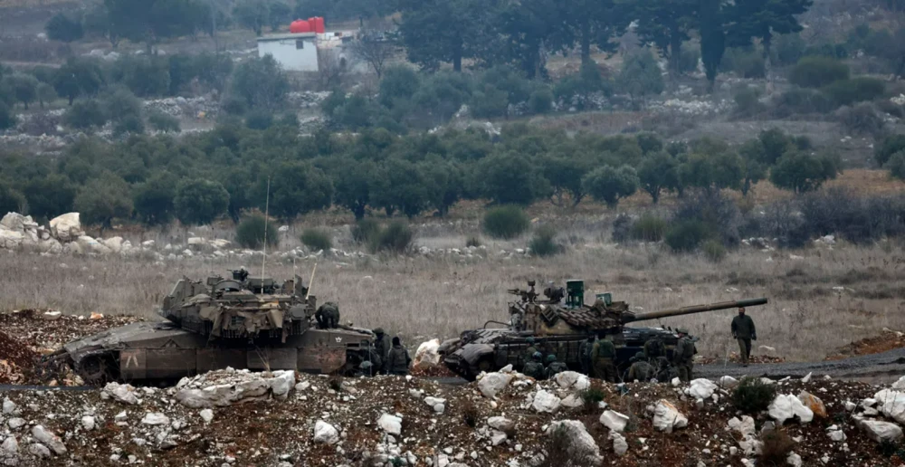 5 قتلى بقصف إسرائيلي في درعا ونزوح السكان بعد توغل الدبابات