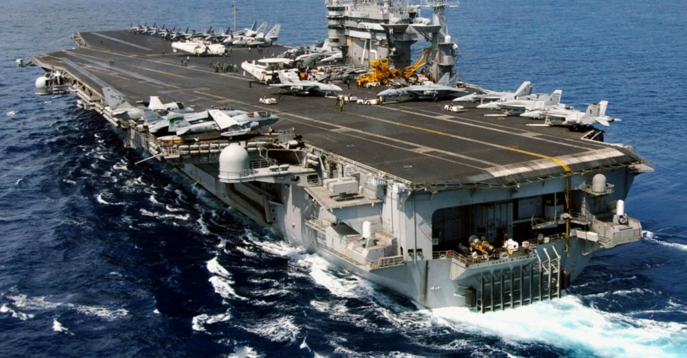 اليمن : الحوثيون يتحدثون عن "اشتباكات" مع حاملة طائرات أميركية