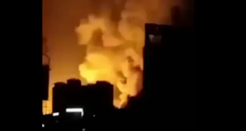 US Airstrikes Target Houthi Weapons Depots in Yemen