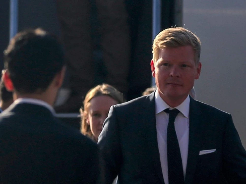 المبعوث الأممي لليمن يلتقي وفد الحوثيين في عُمان