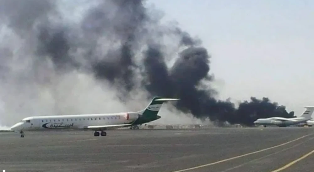 اليمن : إسرائيل تشن غارات جوية مكثفة على مطار صنعاء الدولي