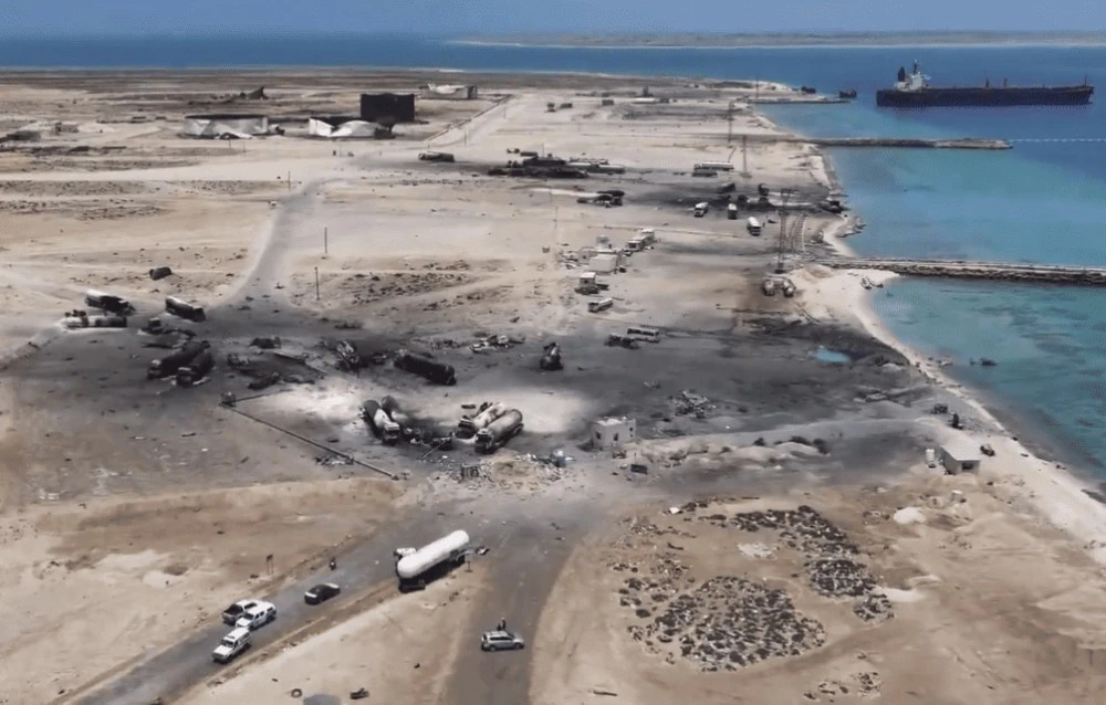 Israel attacks Yemen’s Hodeidah after evacuation warnings, Houthis say