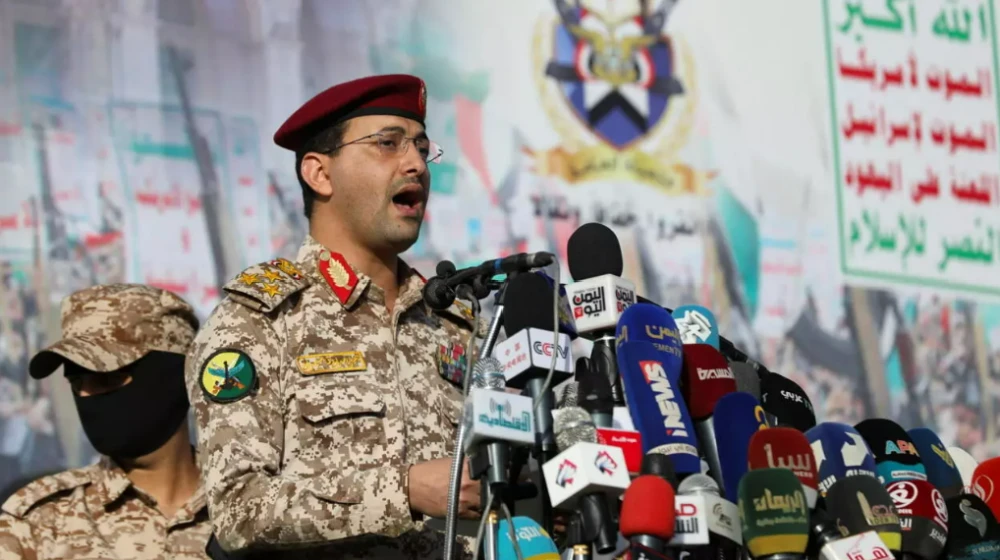 الحوثيون يعلنون فرض "حظر بحري" على ميناء حيفا ويحذرون السفن