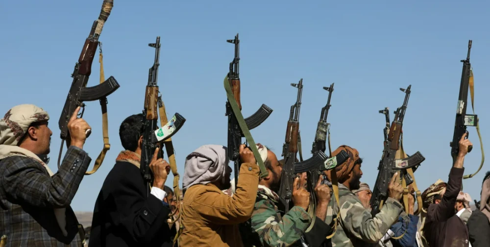 مسؤول عسكري: من المرجح أن يمثل الحوثيون مشكلة مستمرة لأميركا