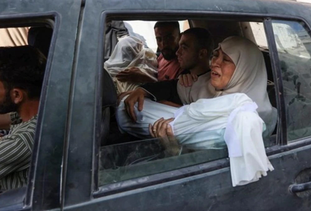 Hamas says Israeli troops sticking point in truce talks as Gaza pounded