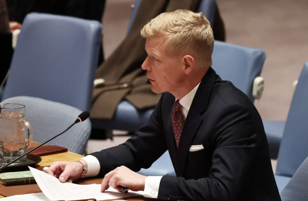 مبعوث الأمم المتحدة: سك الحوثيين لعملات جديدة يهدد الاقتصاد اليمني ويعمّق الانقسام المالي