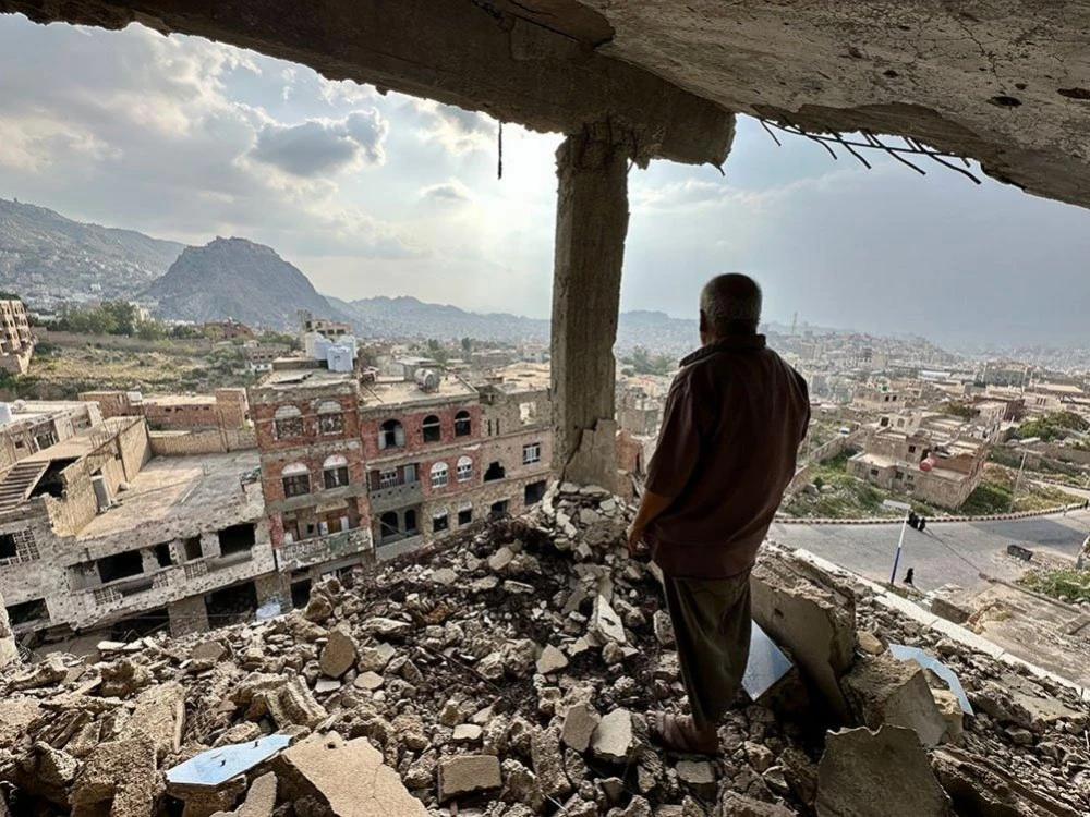 Yemen : Houthi Shelling in Western Taiz Kills Young Girl, Injures Brother