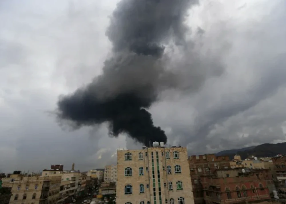 "إثر الغارات الإسرائيلية على الحوثيين في اليمن" .. مقتل 6 وإصابة 86 آخرين