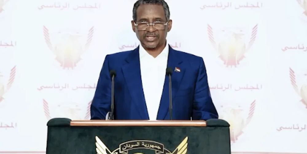 أول خطاب بعد أداء اليمين.. دقلو يتعهد بسودان واحد لا مركزيًا