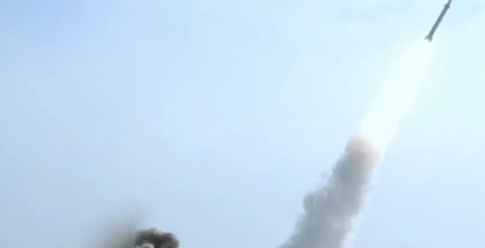 إسرائيل تعترض صاروخا أطلق من اليمن