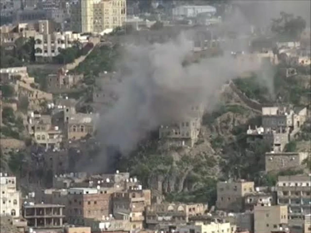 Yemen's Houthis Shell Army and Civilian Areas in Taiz