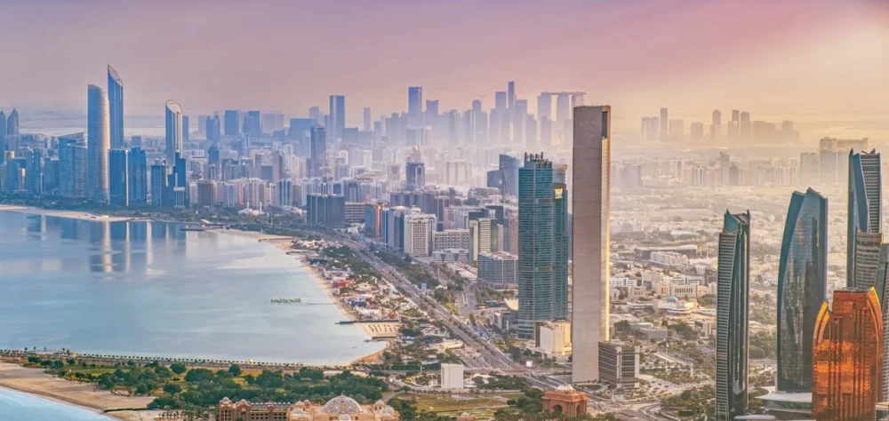 القطاع غير النفطي في الإمارات يواصل نموه القوي في ديسمبر