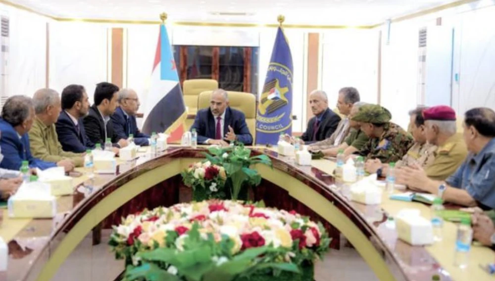 اليمن : المجلس الانتقالي الجنوبي يعلن انقطاع الاتصال بوفده في الرياض ويطالب بوقف الغارات السعودية