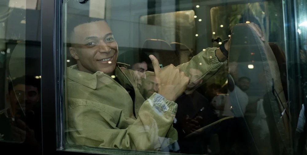 مبابي يصل جدة للمشاركة في "الكلاسيكو"